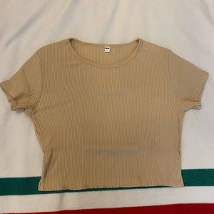 UNIQLO Crop Top - Sz M
